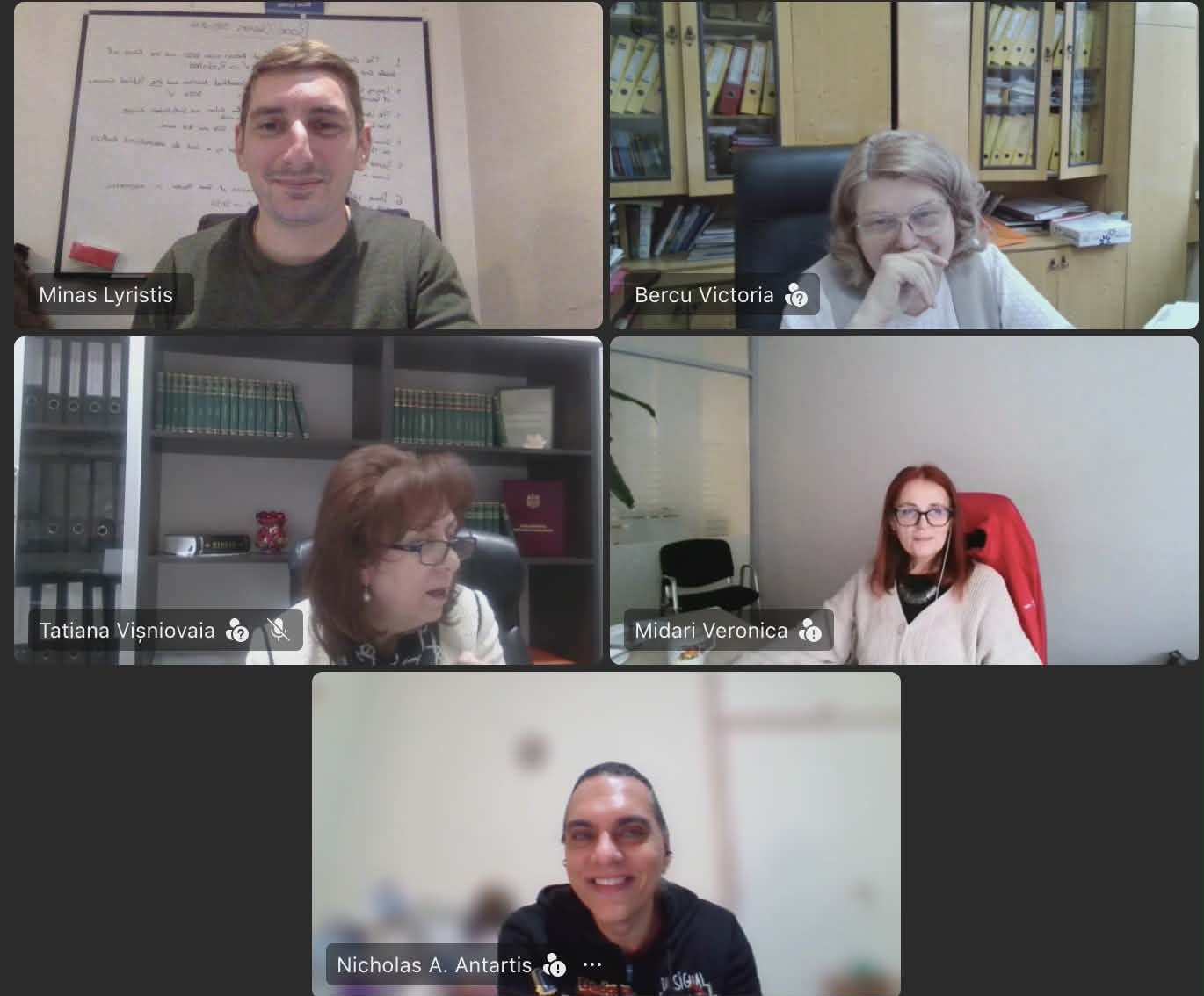 22b77836-24b7-415d-8327-87fec0b66947