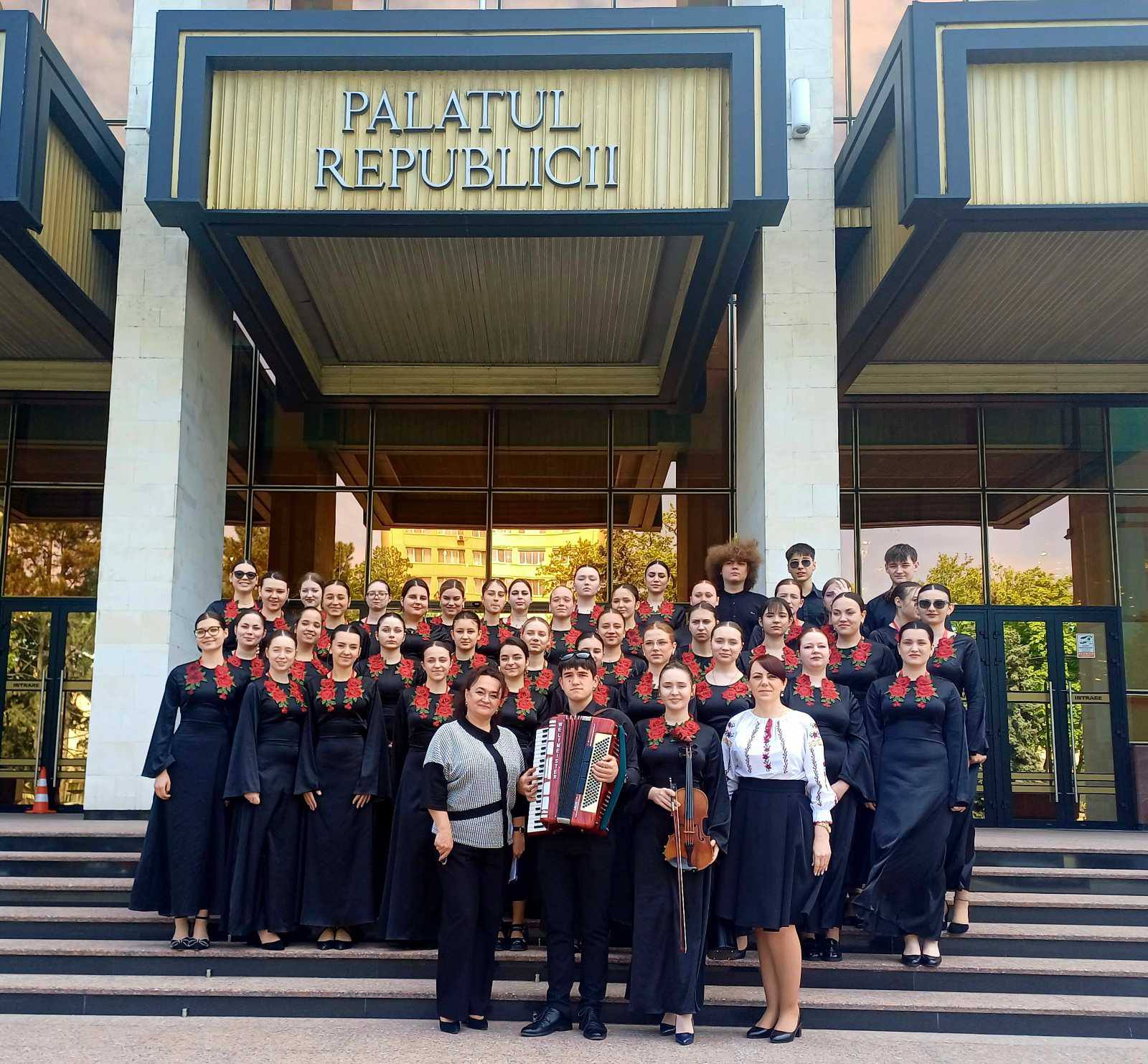 679106989_2823624337974603_5274280425705036749_n